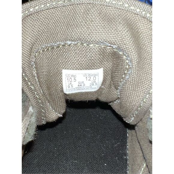 NWOB Vans Style 205 Dipped Trainer Sneakers Olive/True White Size 10.5 - Picture 9 of 10